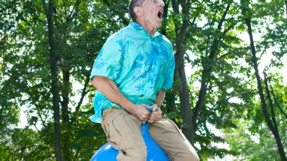 Greičiausiai įveikta mylia ant šokinėjimo kamuolio (vyrų rungtis)