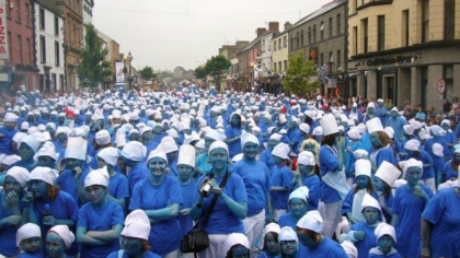 Daugiausia žmonių, apsirengusių smurfais