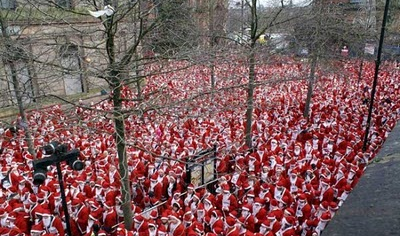 Didžiausias „Kalėdų senelių“ susitikimas