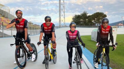 Greičiausiai lauko velodrome įveikti 100 km su standartiniu dviračiu