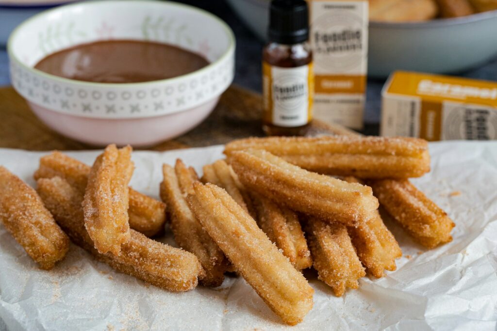 fried fries on white ceramic bowl