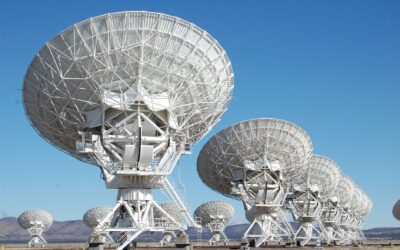 Didžiausi Žemės radijo teleskopai: kaip milžiniški „ausys į kosmosą“ keičia mūsų supratimą apie Visatą