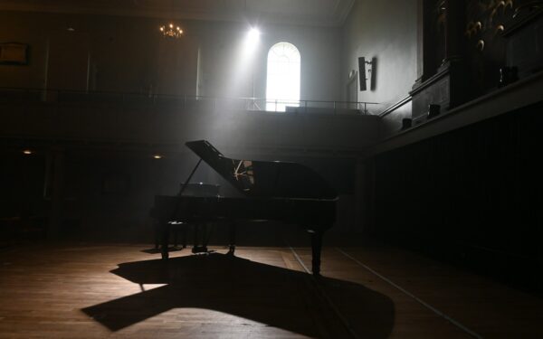 Ilgiausi pianino koncertai be pertraukos: kaip ištvermės pianistai treniruoja kūną, protą ir klausą