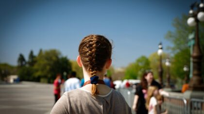 Ilgiausi plaukų pynimo maratonai pasaulyje: kaip kantrybė ir kūrybiškumas tampa įspūdingu išbandymu