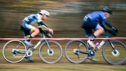 Lėčiausi greičio rekordai: nuo vėžlio žingsnio iki maratono ant dviejų ratų, kur svarbiausia ištvermė