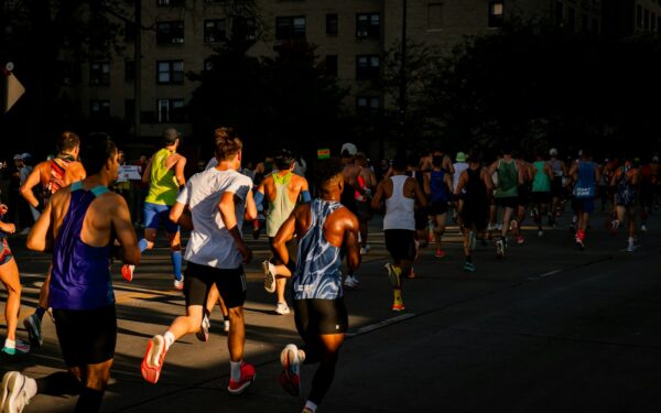 Maratonai kiekvienai dienai: žmonės, kurie kasdien nubėga po ilgą distanciją ir kaip jiems tai pavyksta