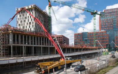 Didžiausi 3D spausdintuvai statybose: kaip ištisi namai gimsta iš sluoksnių per kelias dienas
