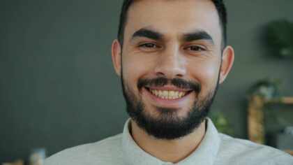 Ilgiausios barzdos ir plaukų savininkai: kaip neįprasti išvaizdos rekordai tampa gyvenimo projektu