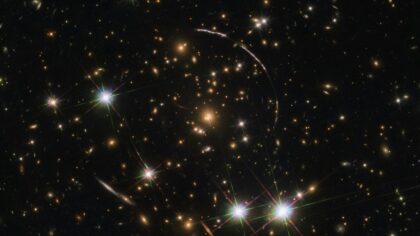 Ką slepia žvaigždžių mirksėjimas: kaip iš mažų šviesos svyravimų sužinome apie tolimas planetas