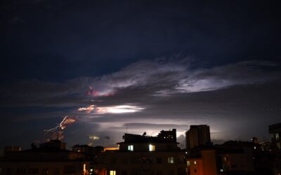 Kaip susidaro žaibo „supertaisikliai“: rečiausi atmosferos blyksniai, kurių dauguma žmonių niekada nepamato