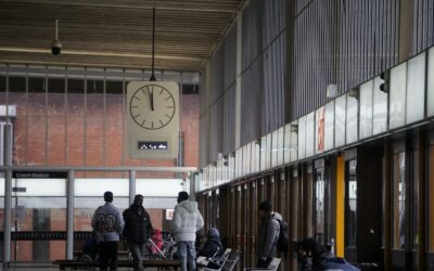 Kodėl vėlavimas traukiniu kartais naudingas: netikėti faktai apie geležinkelių punktualumą pasaulyje
