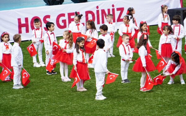 Neįtikėtini vaikų rekordų pasiekimai: nuo ankstyviausių talentų iki stulbinančių mokyklos iššūkių
